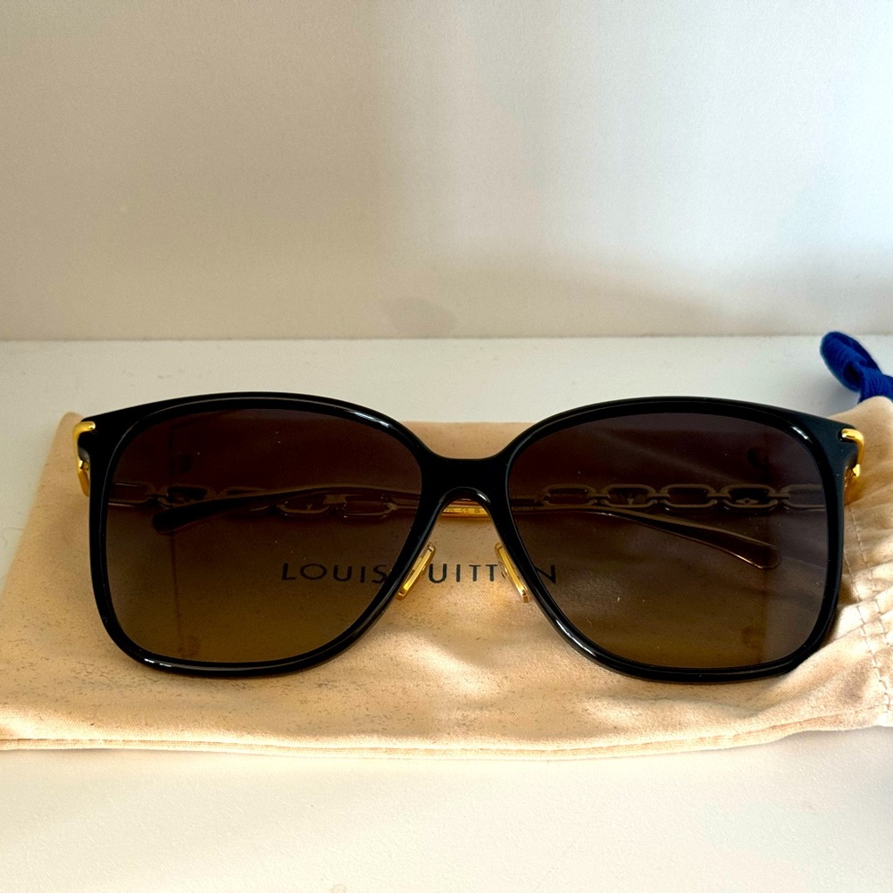 My LV Chain Two Classique Square Sunglasses